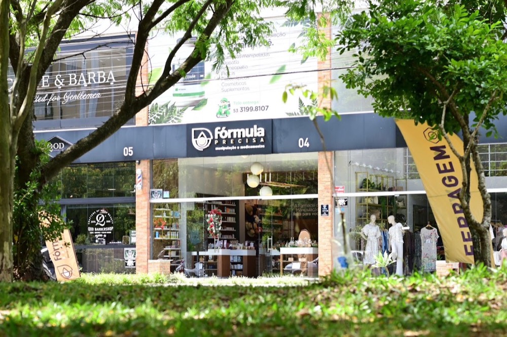Fachada da Fórmula Precisa Manipulação e Medicamentos em Pelotas RS